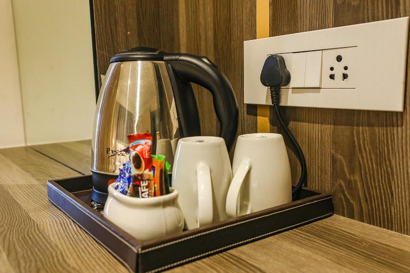 Fabhotel Prime The Thane Club image
