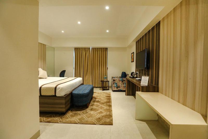 Fabhotel Prime The Thane Club image