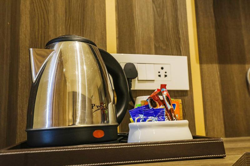 Fabhotel Prime The Thane Club image