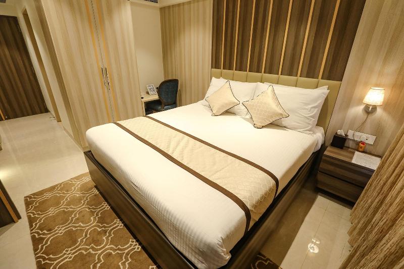 Fabhotel Prime The Thane Club image