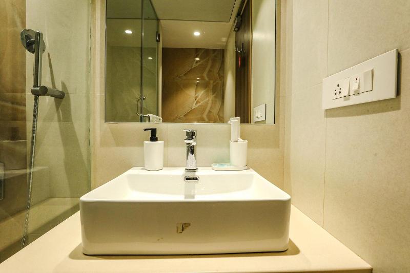 Fabhotel Prime The Thane Club image