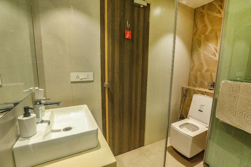 Fabhotel Prime The Thane Club image