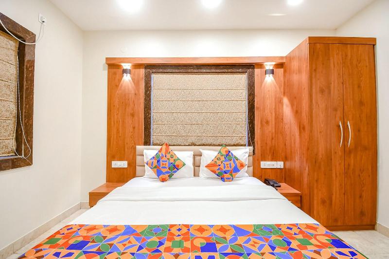 Fabhotel Dream World Residency image