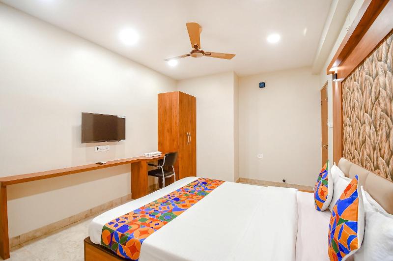 Fabhotel Dream World Residency image