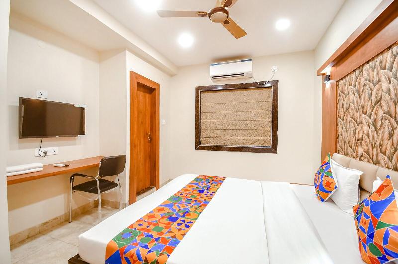 Fabhotel Dream World Residency image