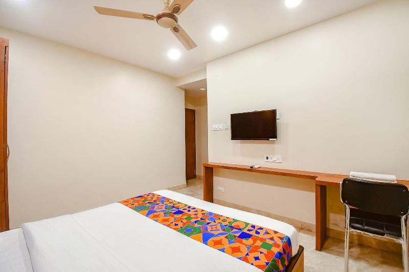 Fabhotel Dream World Residency image