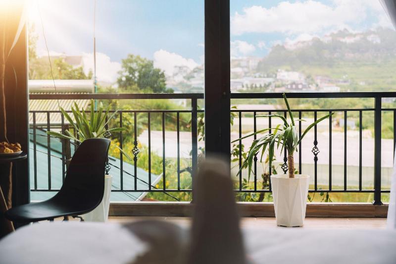 Green Eco Hotel Dalat image