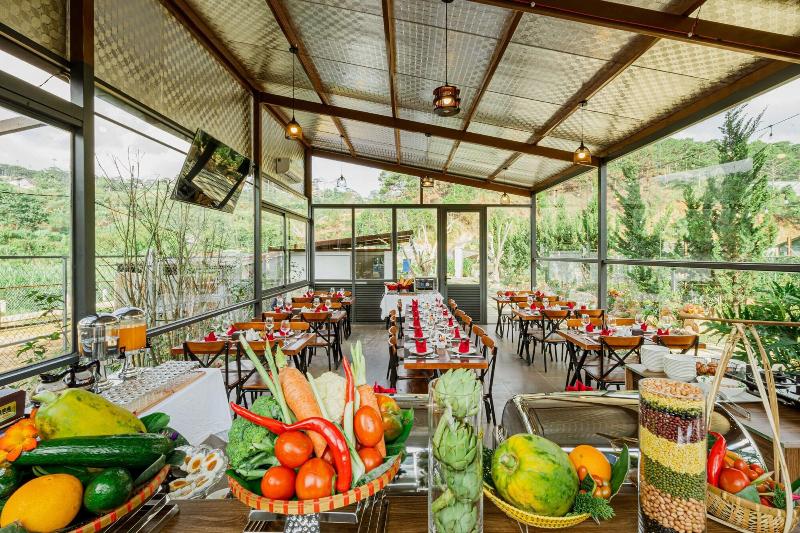 Green Eco Hotel Dalat image