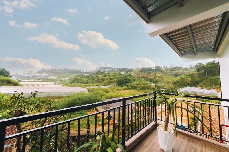 Green Eco Hotel Dalat image