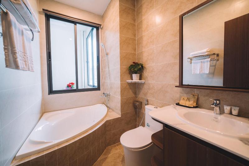 Green Eco Hotel Dalat image