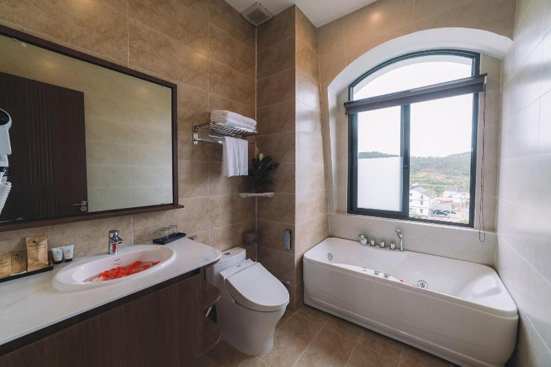 Green Eco Hotel Dalat image