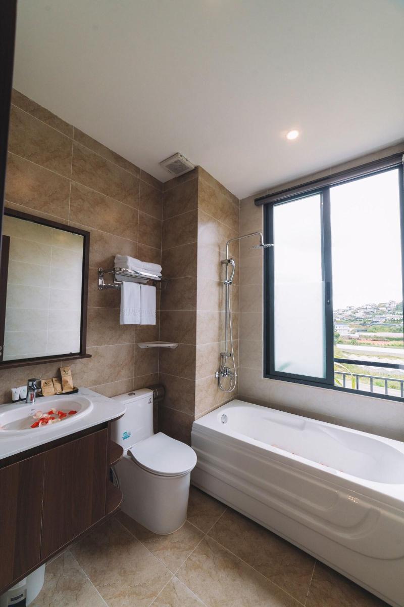 Green Eco Hotel Dalat image