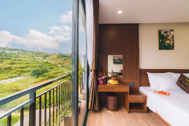 Green Eco Hotel Dalat image