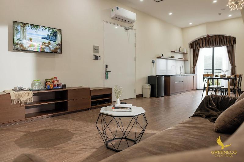 Green Eco Hotel Dalat image