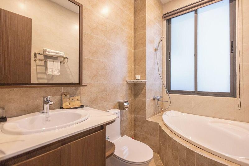 Green Eco Hotel Dalat image