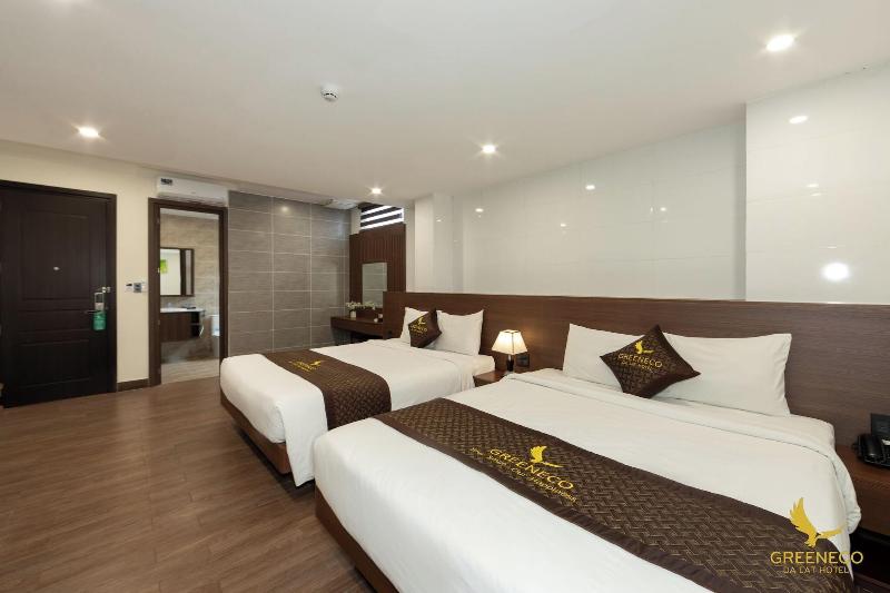 Green Eco Hotel Dalat image