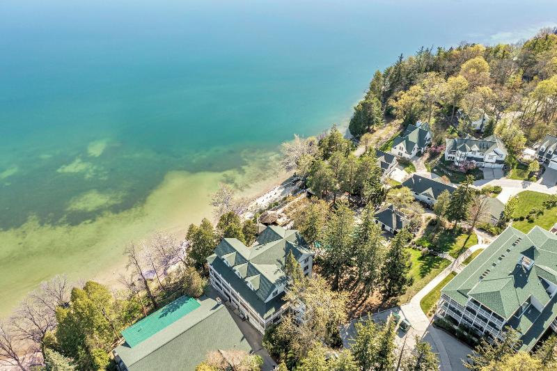 Victorian Inn Elkhart Lake Wisconsin image