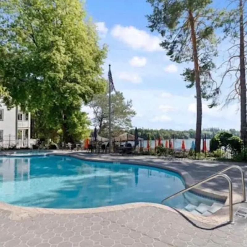 Victorian Inn Elkhart Lake Wisconsin image