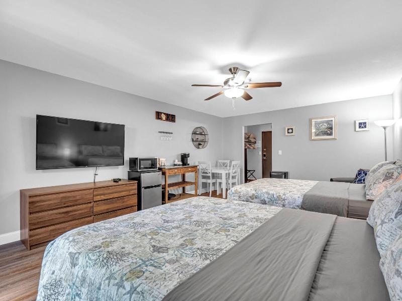 Victorian Inn Elkhart Lake Wisconsin image