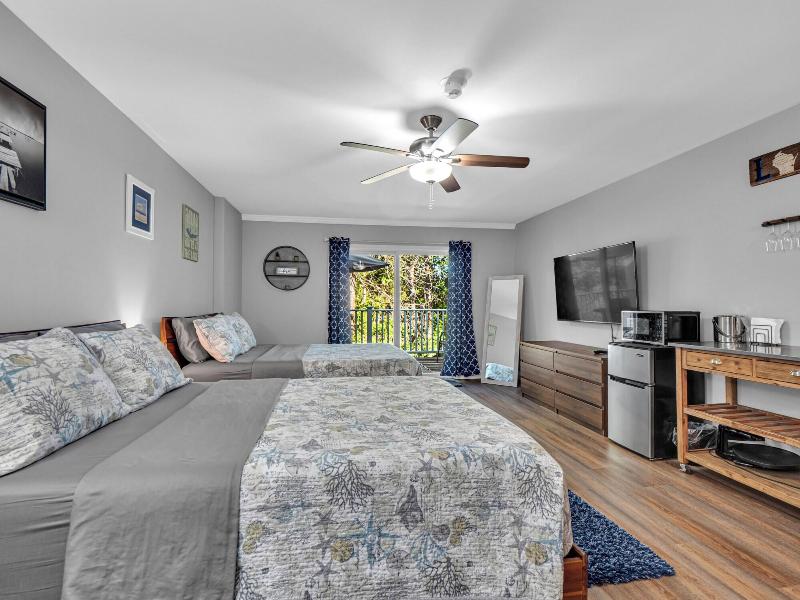 Victorian Inn Elkhart Lake Wisconsin image