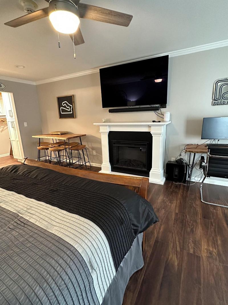Victorian Inn Elkhart Lake Wisconsin image