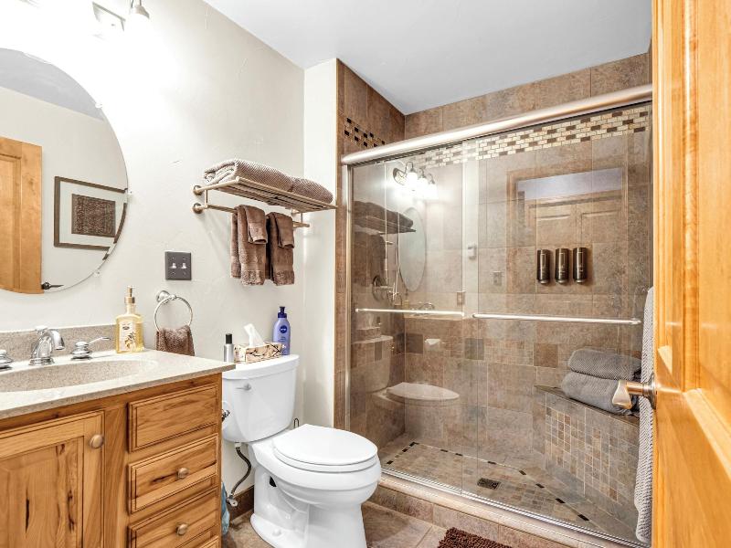 Victorian Inn Elkhart Lake Wisconsin image