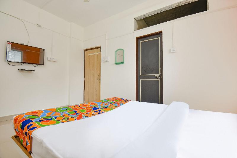 Fabhotel Ashiyana Lodge image