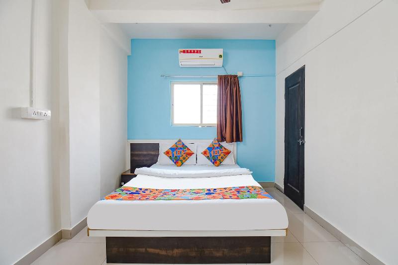 Fabhotel Ashiyana Lodge image