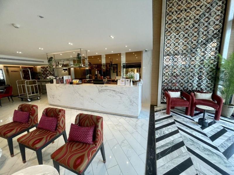 Fx Hotel Nana image