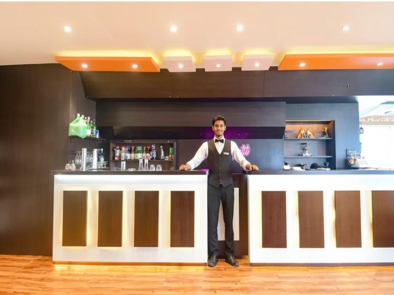Fabhotel Airport Green Arcade image