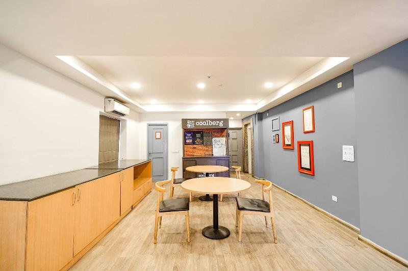 Fabhotel Airport Green Arcade image