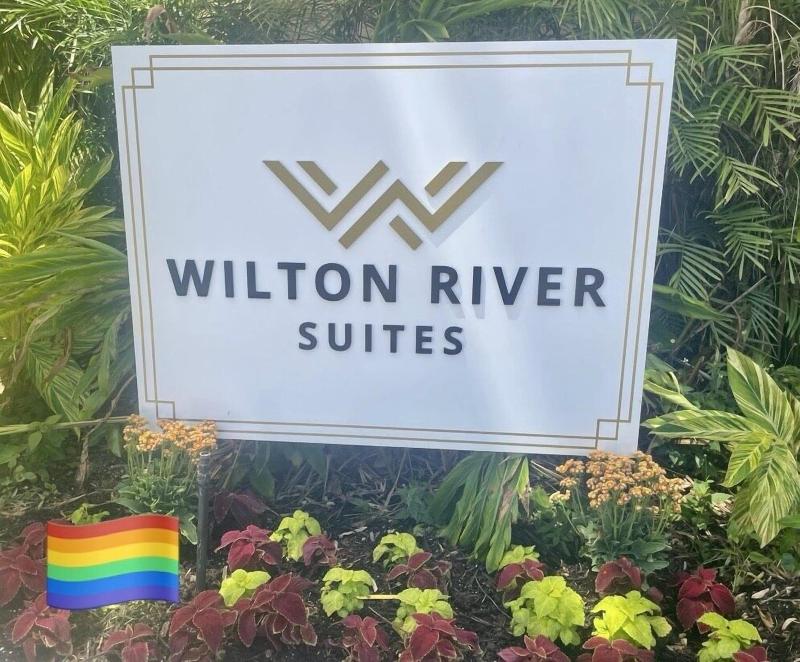Wilton River Suites Adults Only image