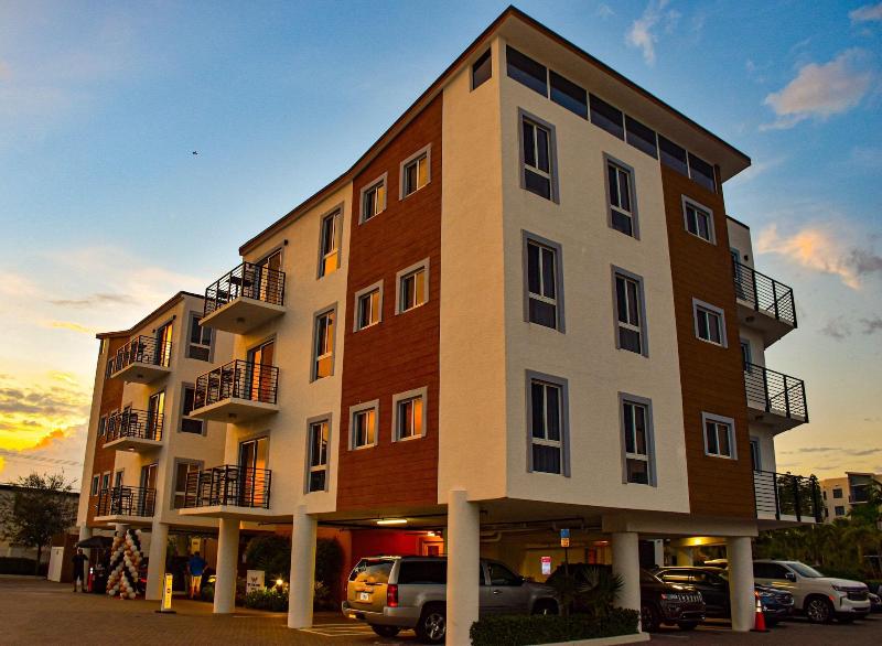 Wilton River Suites Adults Only image