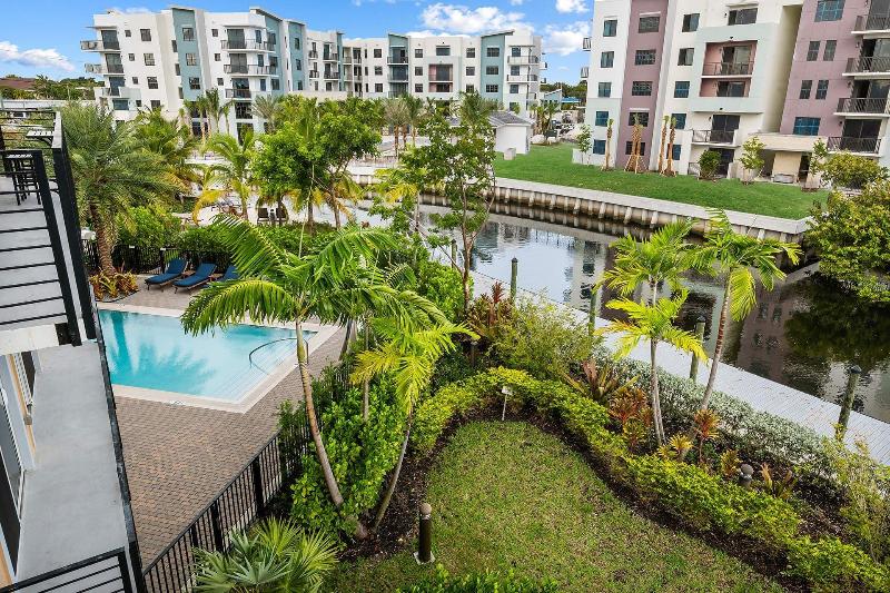 Wilton River Suites Adults Only image