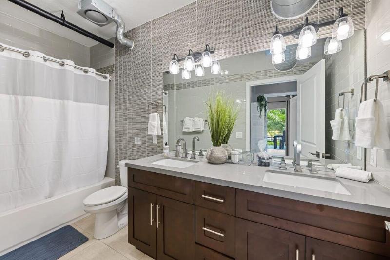 Wilton River Suites Adults Only image