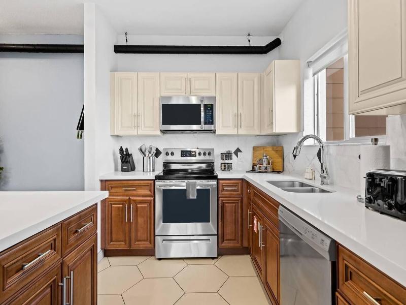 Wilton River Suites Adults Only image