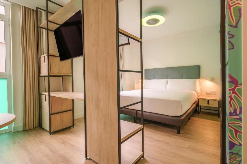 Apartamentos Valladolid Centro image
