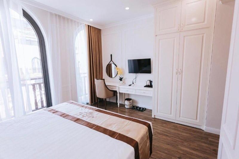 Golden Sea Hotel image