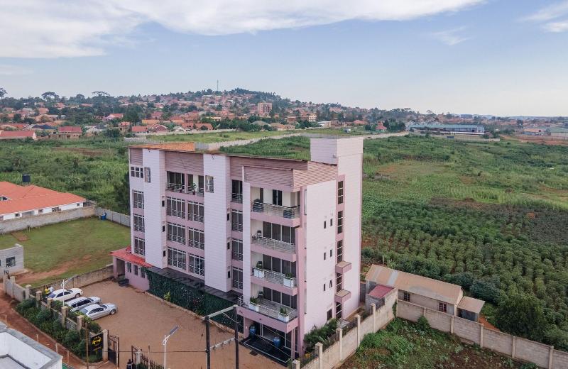 Source Of The Nile Hotel Namanve image