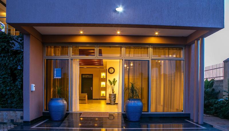 Source Of The Nile Hotel Namanve image