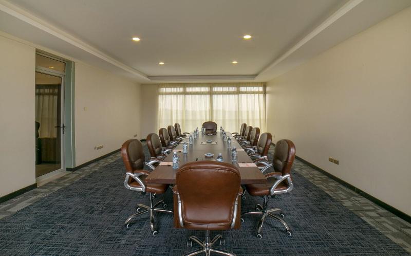 Source Of The Nile Hotel Namanve image