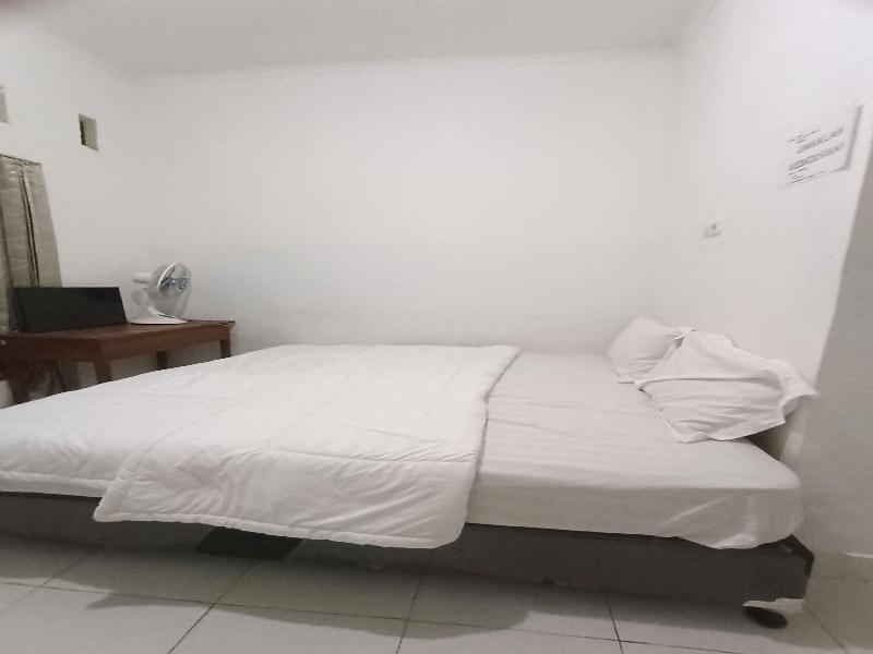 Spot On 92635 Homestay Baiturrahmah Syariah image