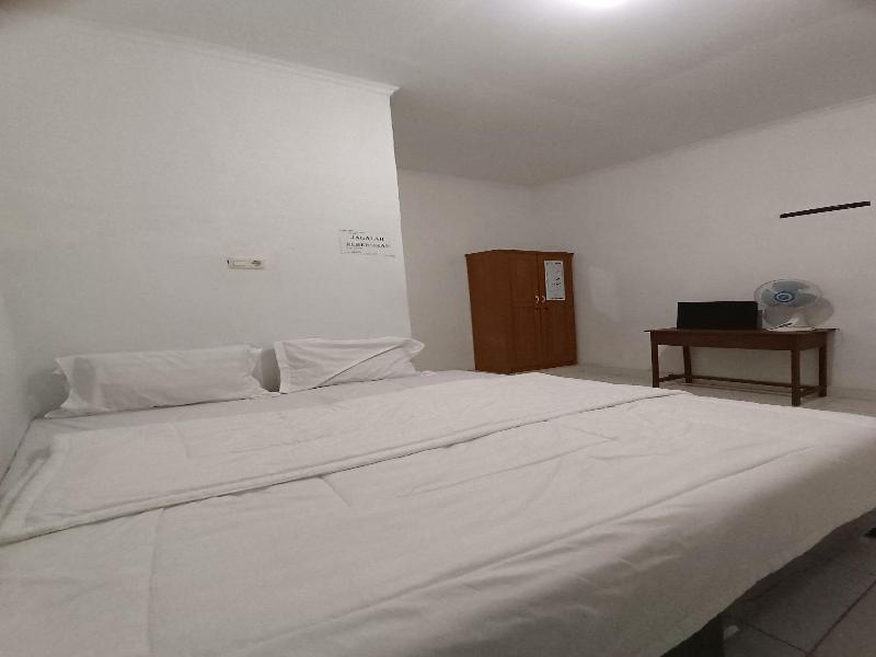 Spot On 92635 Homestay Baiturrahmah Syariah image