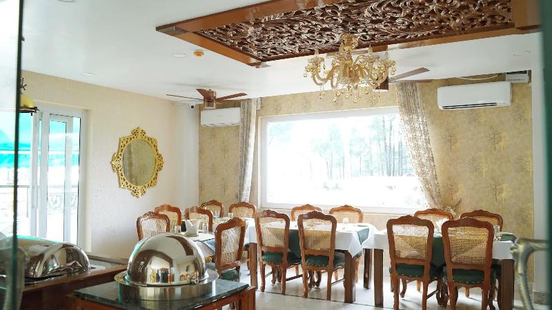 Hotel Sahebs Castle Mcleodganj image