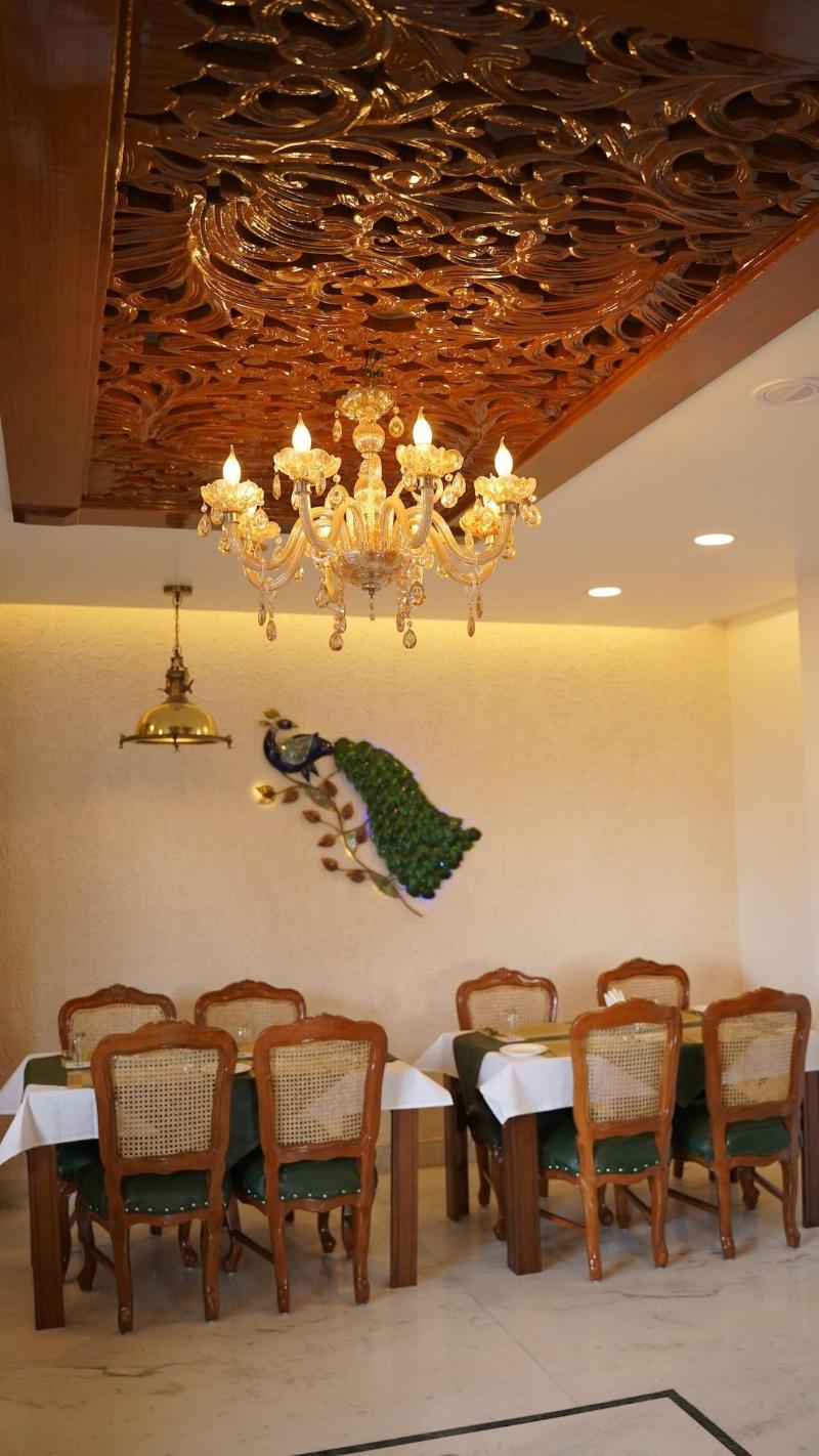 Hotel Sahebs Castle Mcleodganj image