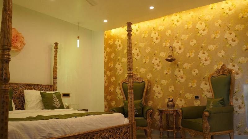 Hotel Sahebs Castle Mcleodganj image