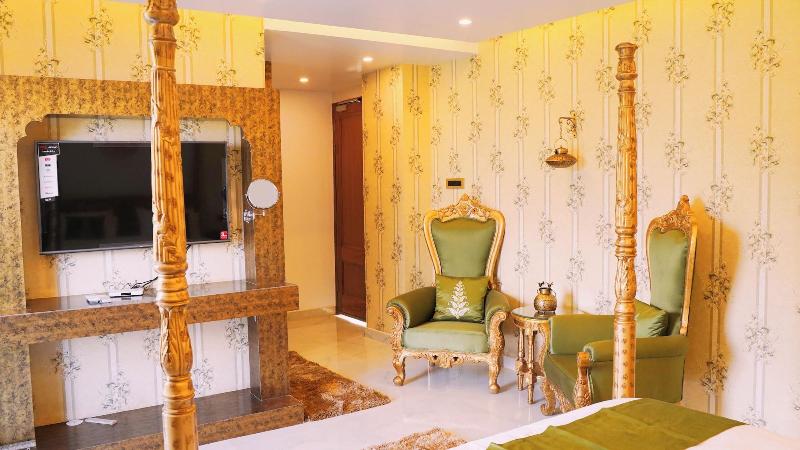 Hotel Sahebs Castle Mcleodganj image