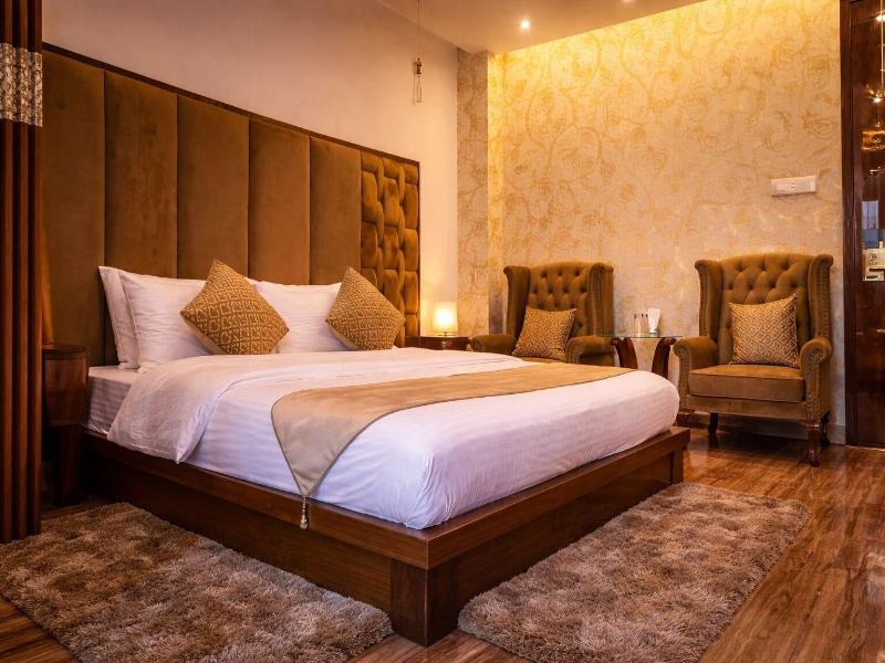 Hotel Sahebs Castle Mcleodganj image