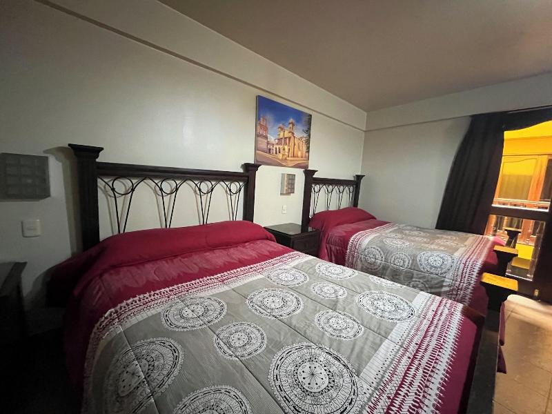 Thizma Hoteles image