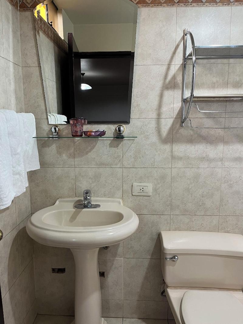 Thizma Hoteles image